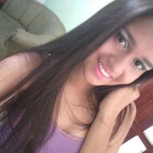 Meet your Posher, Elissa